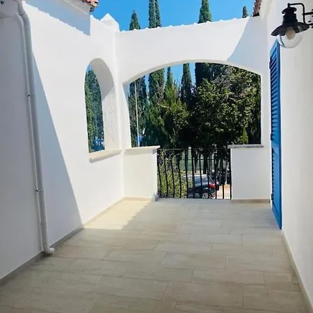 فيلة Villetta A Schiera Su Due Livelli Con Giardino *